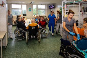 Rehabilitacja w placówce medycznej.