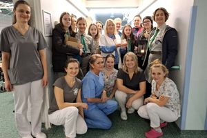 Grupa pracowników medycznych.