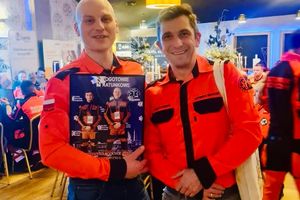 Doić zdrowia w mundurach.