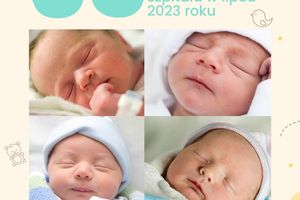 Cztery śpiące noworodki.