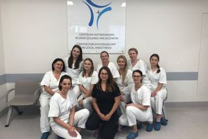 Zespół medyczny w klinice.